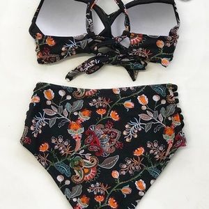 Cupshe high waisted swim suit!